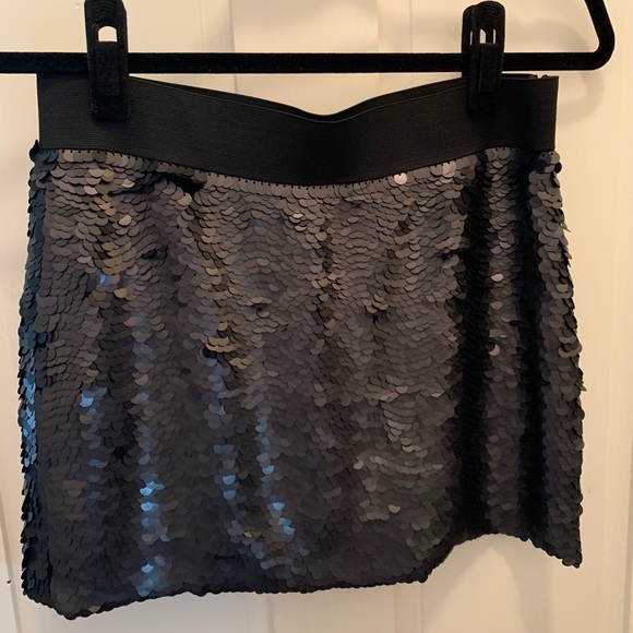 BCBG Sequined Mini Skirt - Picture 2 of 4